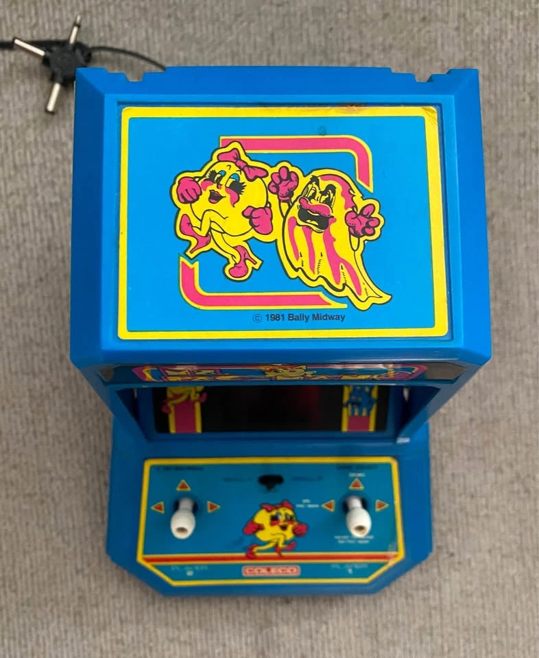 1981 Coleco Ms PacMan Mini Arcade - photo 3