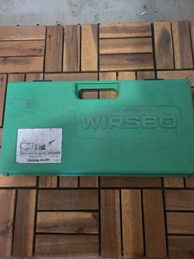 Wirsbo Tool 1/2" and 3/4"