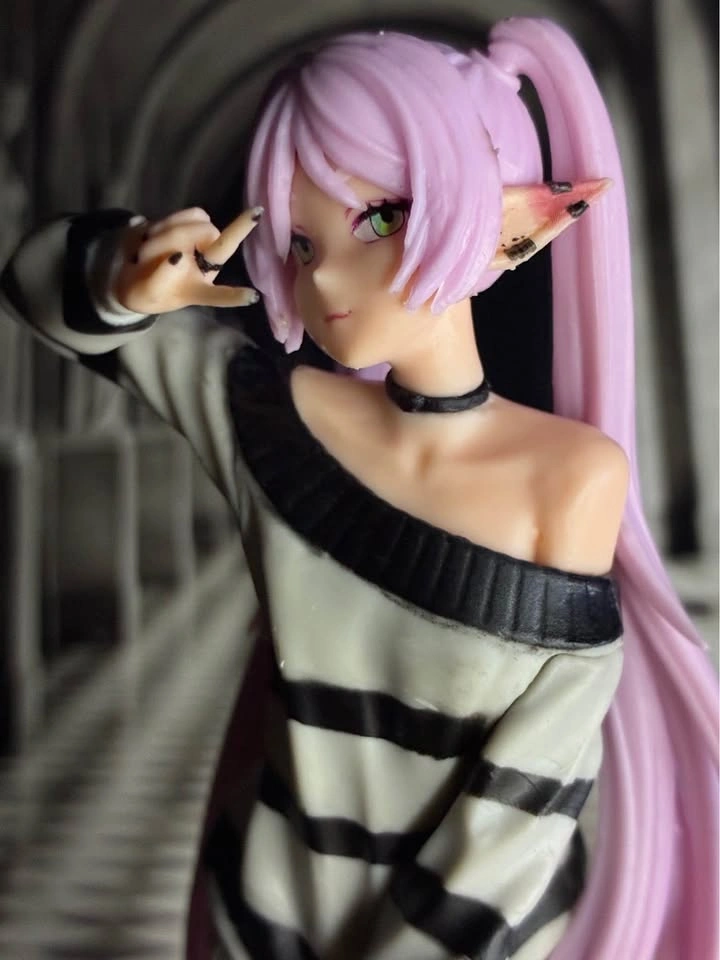 Frieren Figure - photo 5