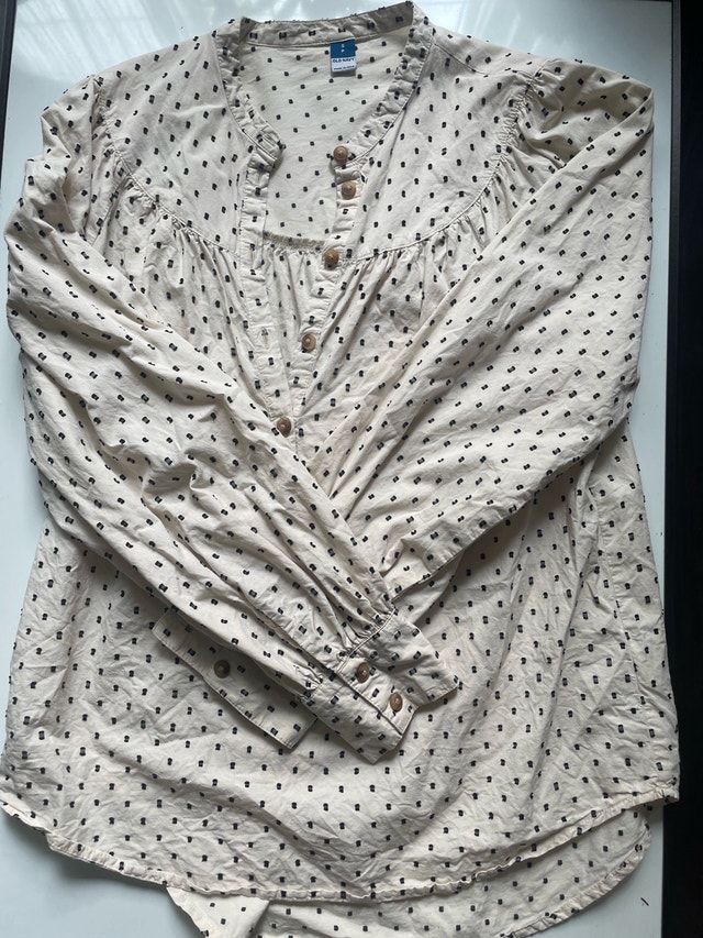 Old Navy Button-Down Shirt