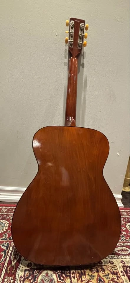 Vintage Acoustic Guitar - photo 4