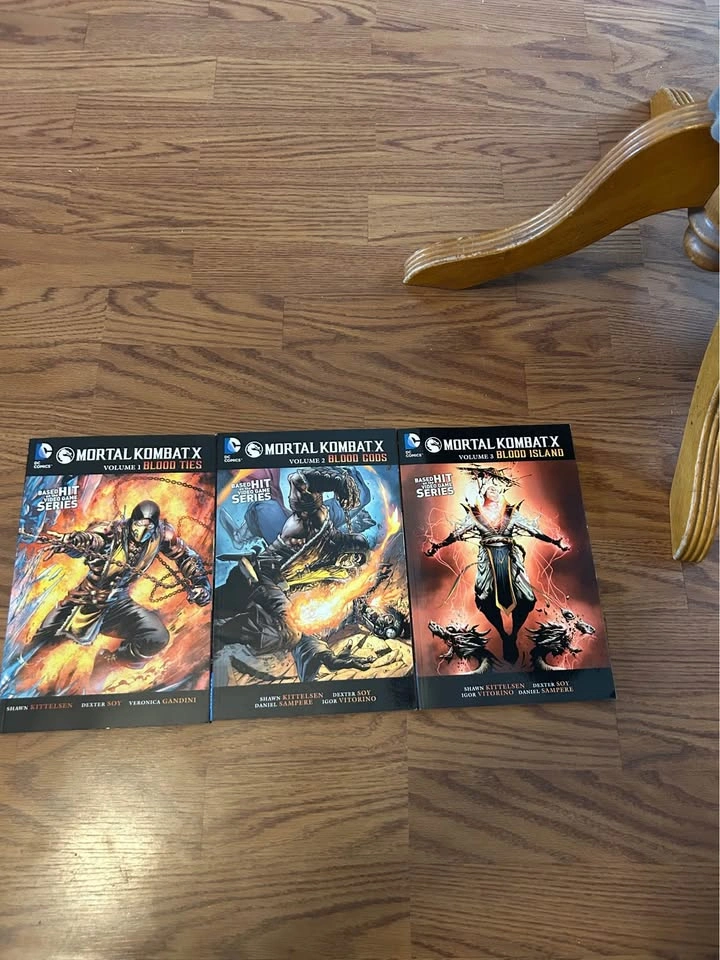 Huge Marvel, DC & Image Comics Graphic Novel Collection - photo 4