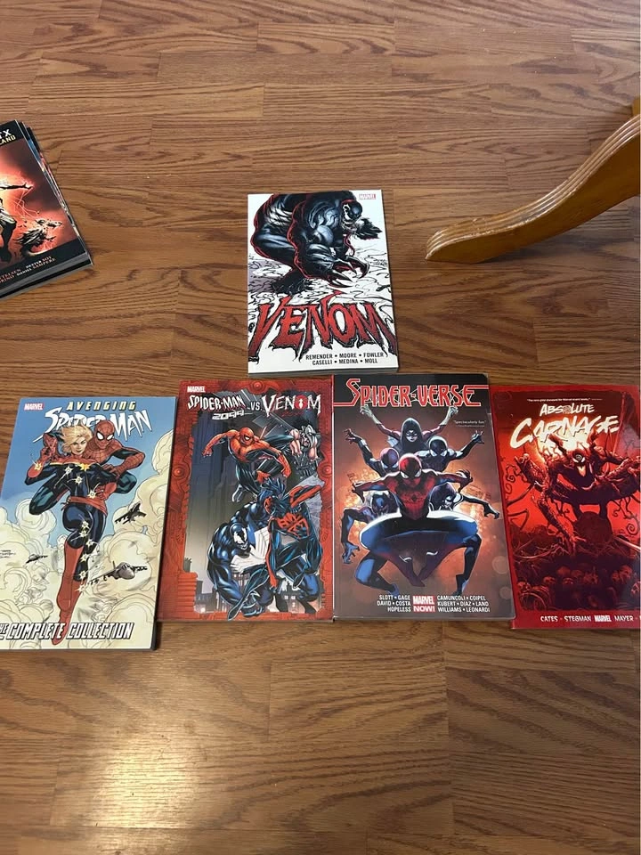 Huge Marvel, DC & Image Comics Graphic Novel Collection - photo 5