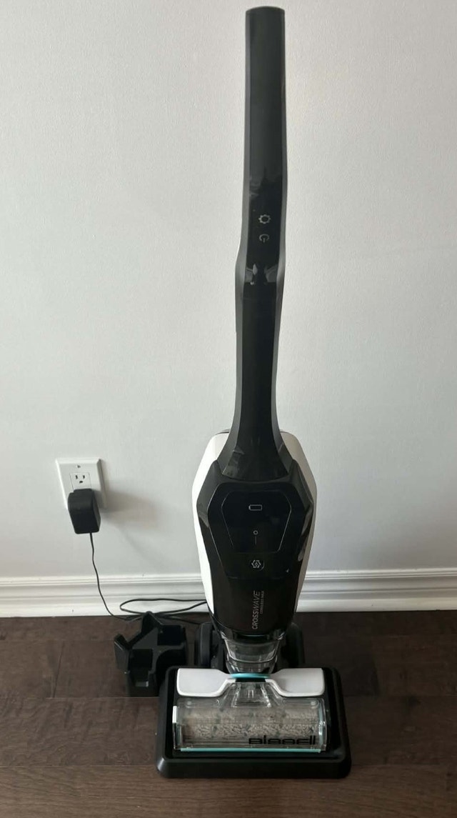 BISSELL Multi-Surface Wet Dry Vac