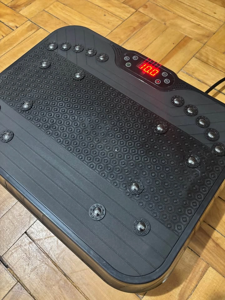 Vibration Plate Exercise Machine - photo 2