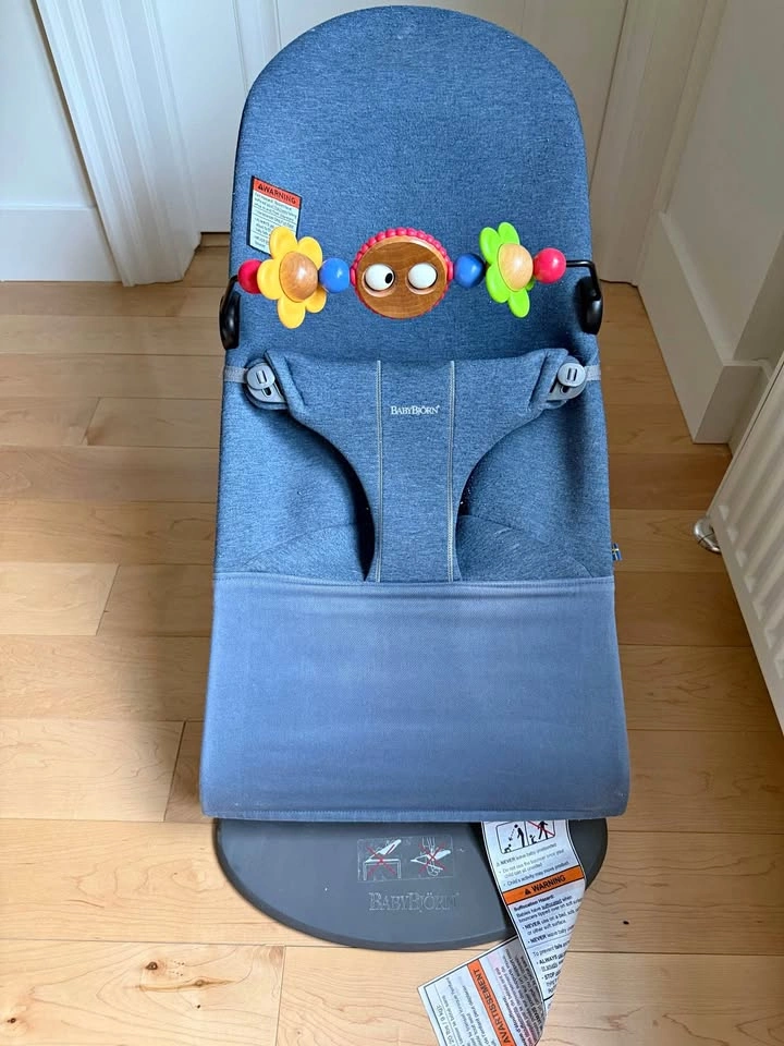 BabyBjörn Bouncer Bliss with Toy Bar