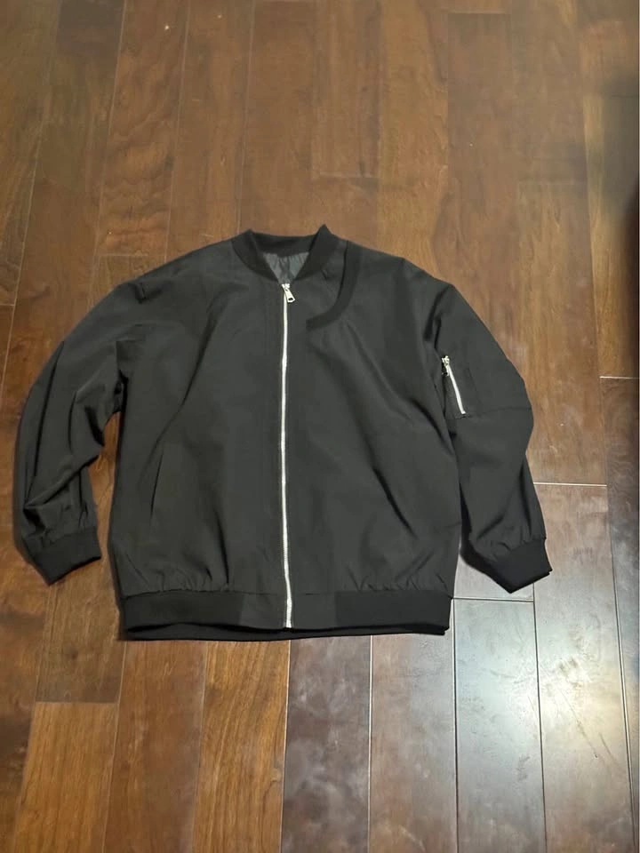 Black Bomber Jacket with Ruched Sleeves - Mens M