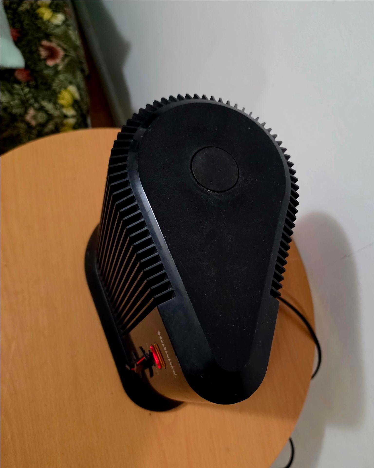 Holmes Thermal Curve Oscillating Heater & Fan For Parts - photo 3