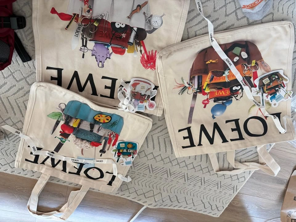 🎨 Loewe “Crafted World” Limited Edition Canvas Tote Bag 🛍️ - photo 2