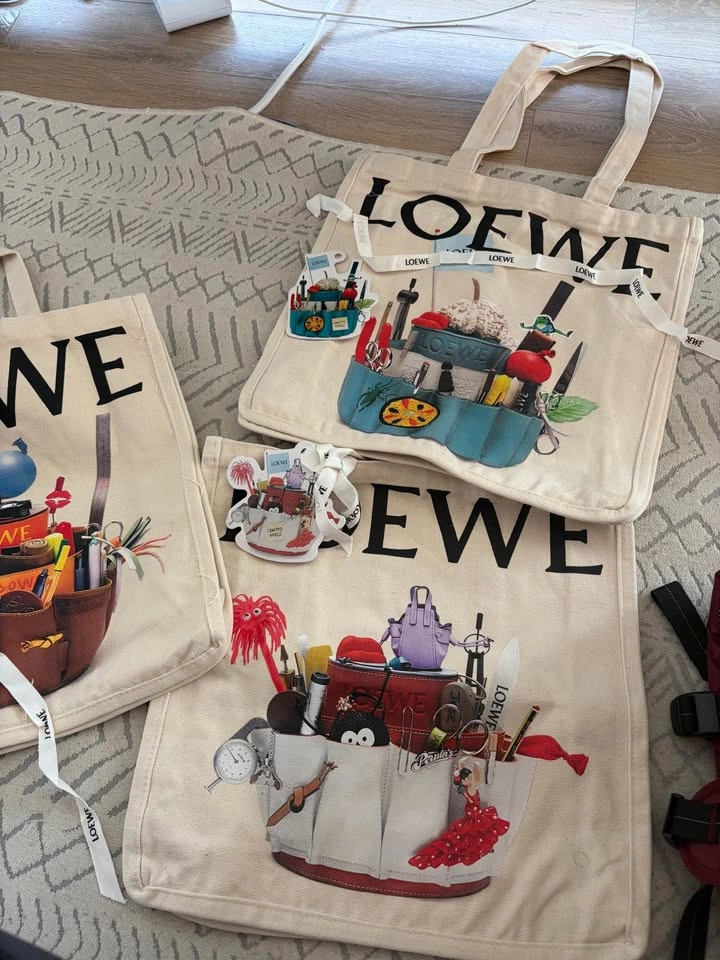 🎨 Loewe “Crafted World” Limited Edition Canvas Tote Bag 🛍️ - photo 3