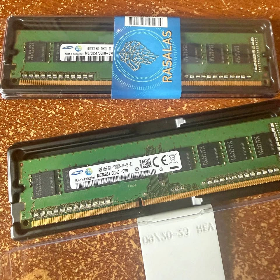 Two Samsung 4GB DDR3 RAM module