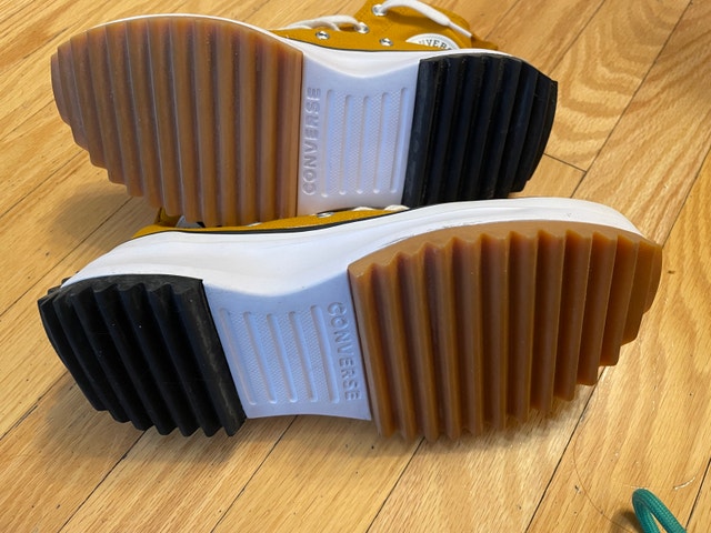 100% Like New Converse Chuck Taylor shoes - photo 3