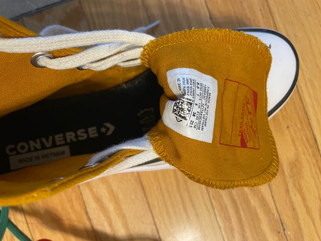 100% Like New Converse Chuck Taylor shoes - photo 4