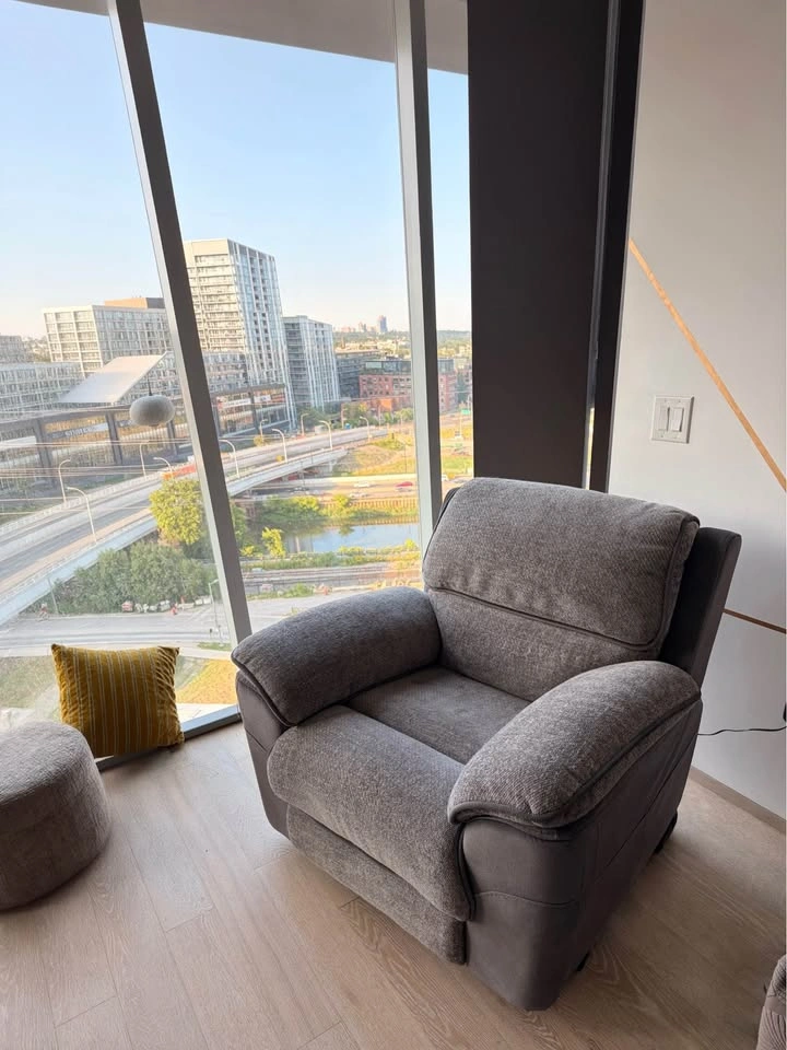 Grey Fabric Power Recliner Chair - photo 3
