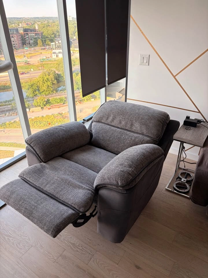 Grey Fabric Power Recliner Chair - photo 5