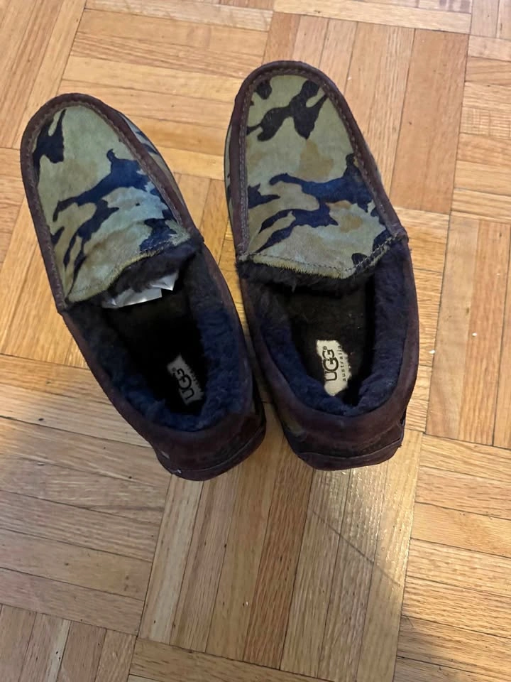 UGG Ascot Camo Slippers