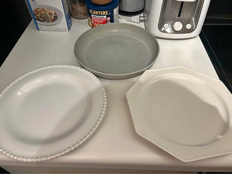 Set of 3 Assorted Ceramic Plates