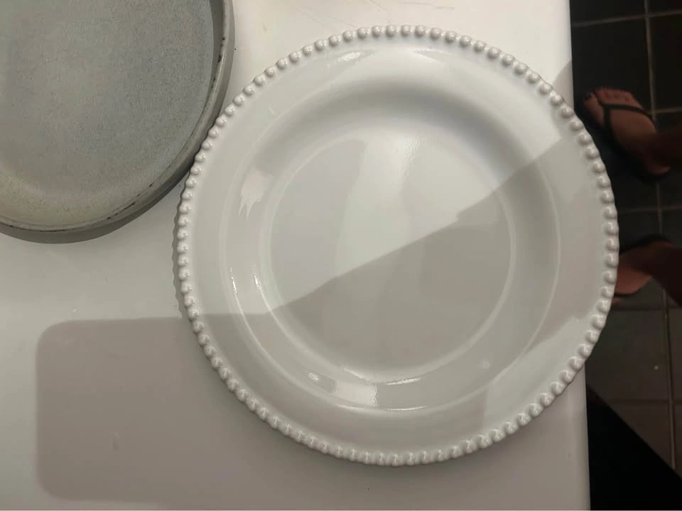 Set of 3 Assorted Ceramic Plates - photo 4