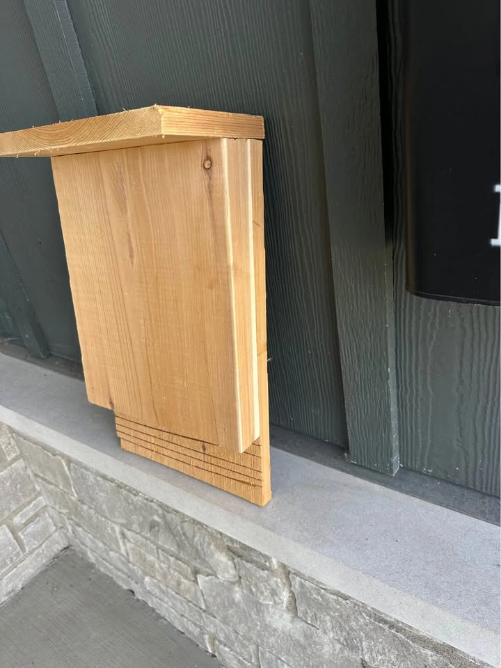 Large bat house, red cedar, handmade Kent style. - photo 2