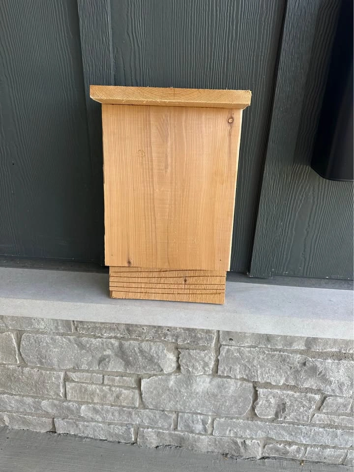 Large bat house, red cedar, handmade Kent style. - photo 3