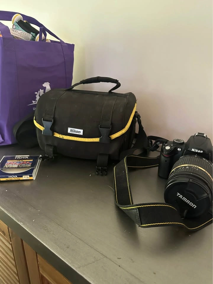 Nikon D5000 with Tamron 18-270 lens, case, and filter - photo 3