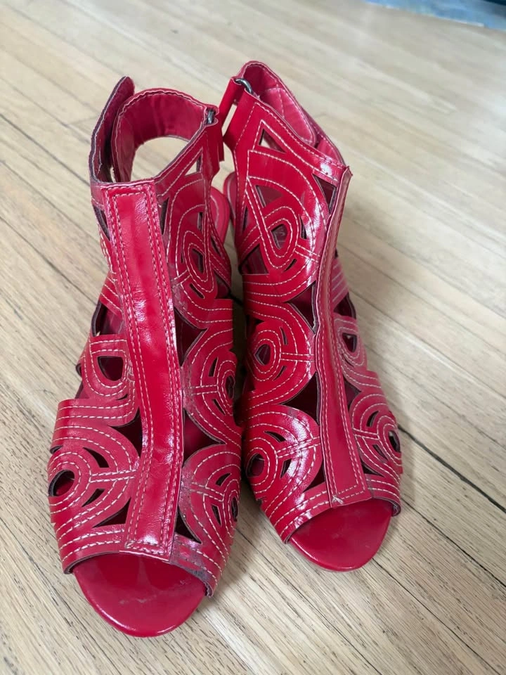 Aing Red Cut-Out Wedge Sandals - photo 2