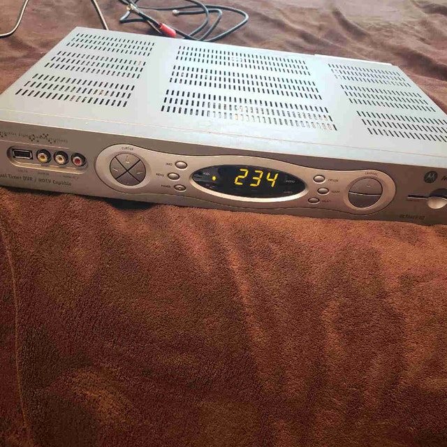 Motorola DCT6416 III DualTuner/ HDTV Capable