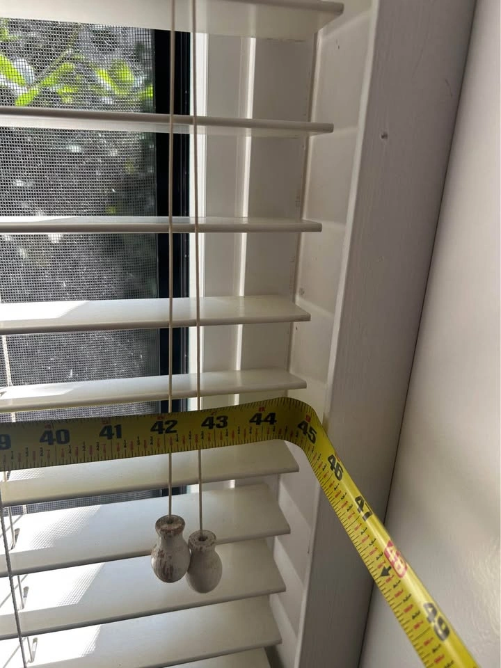 3 different wooden blinds - photo 3