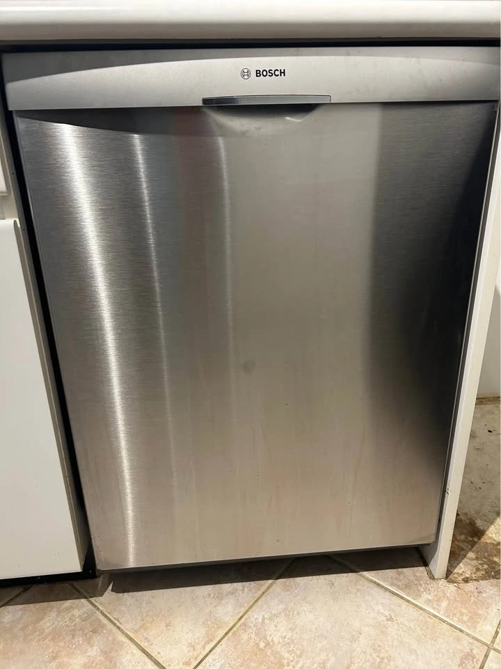 Bosch 300 Series 46 dBA 3-Rack Smart Built-In Dishwasher - photo 2