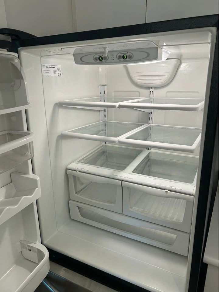 Refrigerator Kitchenaid Kbls19ktss01 With Ice Maker - photo 3