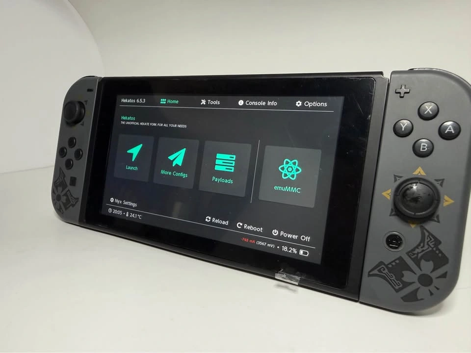 Modded Nintendo Switch V2 - photo 2
