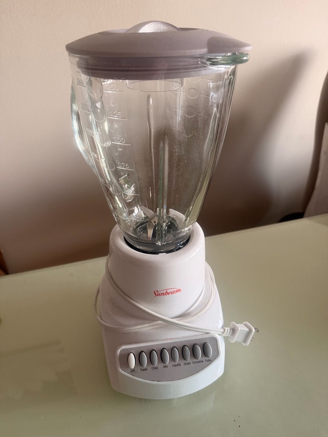 Sunbeam 6-Cup Blender – For Parts or Repair - photo 3
