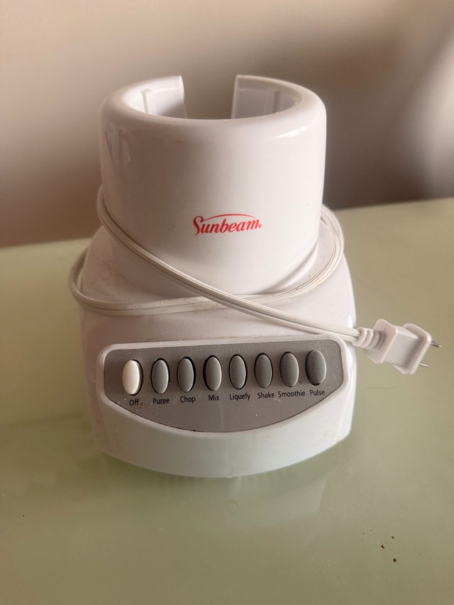 Sunbeam 6-Cup Blender – For Parts or Repair - photo 5
