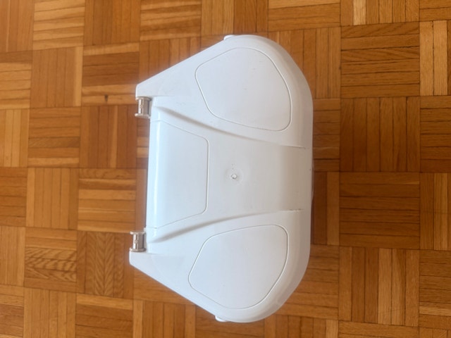 Brand New Pet Food Storage Container / Compost Bin - photo 2