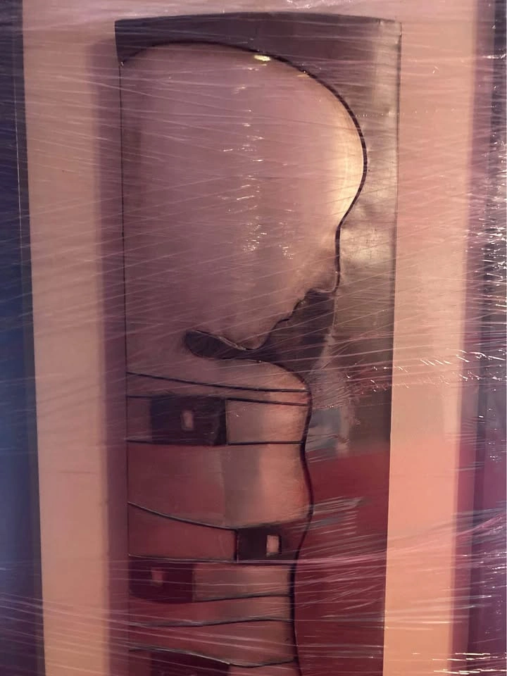 Metal wall art of a lady - photo 4