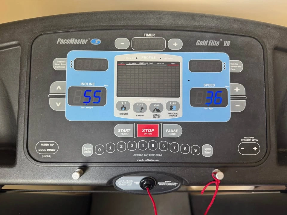 PaceMaster Gold Elite VR Treadmill - photo 2