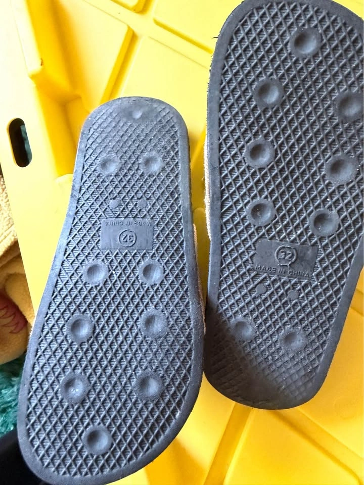 Girls Gold Glitter Slides - photo 3