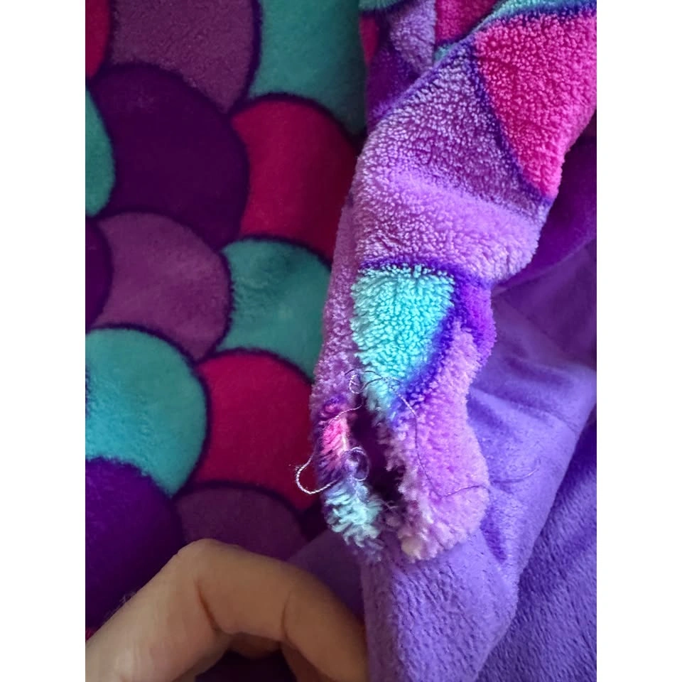 Blankie Tails Authentic Mermaid Blanket Purple Pink and Blue - photo 3