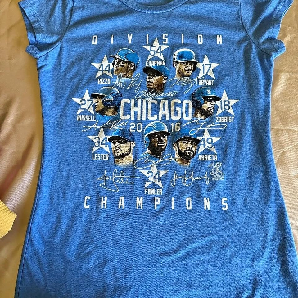 Chicago Cubs 2016 Division Champions Shirt Womens Size Small