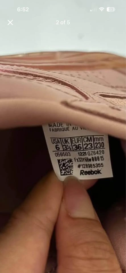 Reebok shoes size 6 - photo 2
