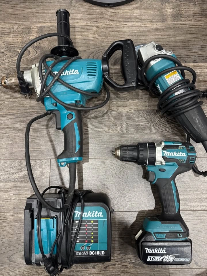 Makita Power Tool Set: Spade Handle Drill, Angle Grinder, and Br - photo 4