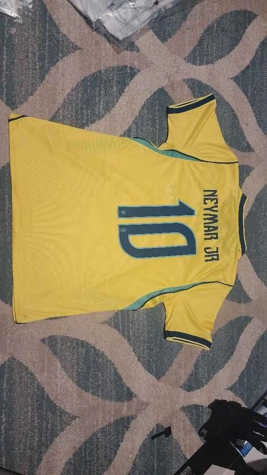 Nike Brazil Neymar Jr. #10 Soccer Jersey size L XL - photo 2