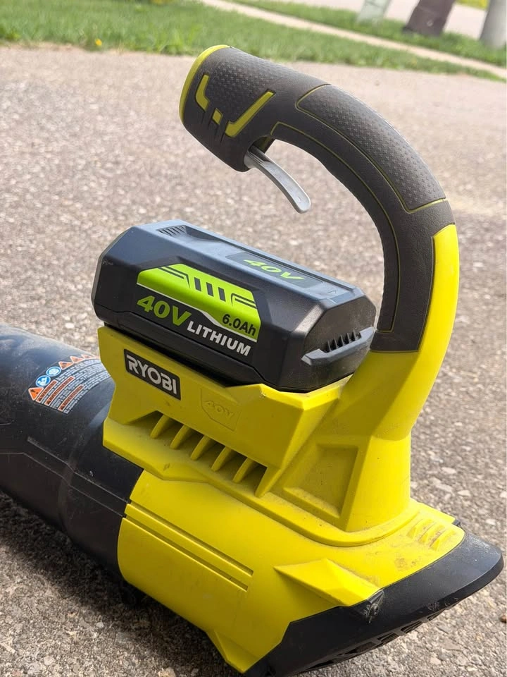 Ryobi 40V Leaf Blower - photo 3