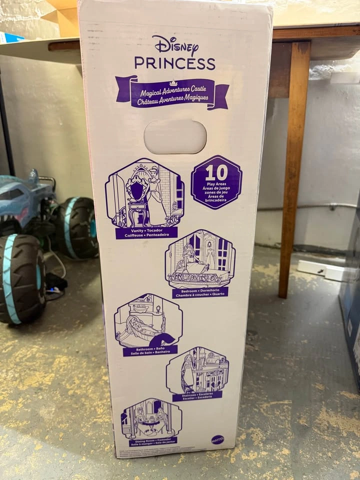 Disney Princess Magical Castle 3.5+ Ft tall - photo 5