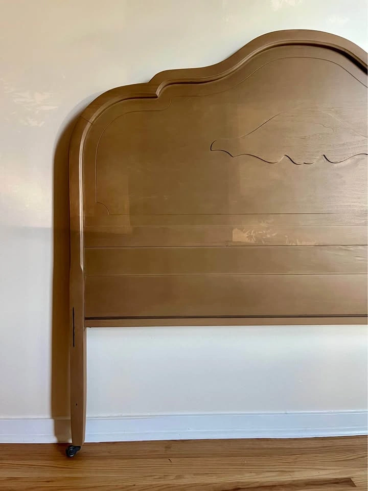 Vintage Wood Headboard – Classic Curved Design - photo 2