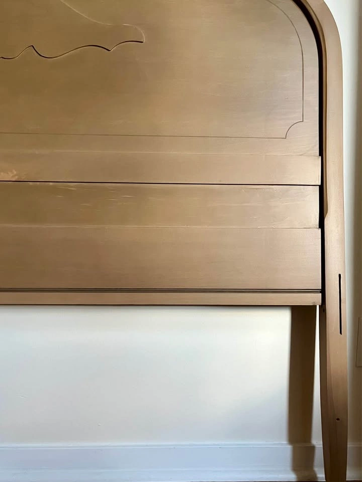 Vintage Wood Headboard – Classic Curved Design - photo 3