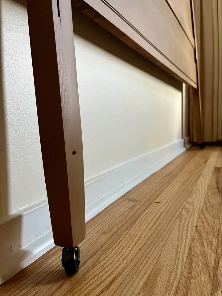 Vintage Wood Headboard – Classic Curved Design - photo 5