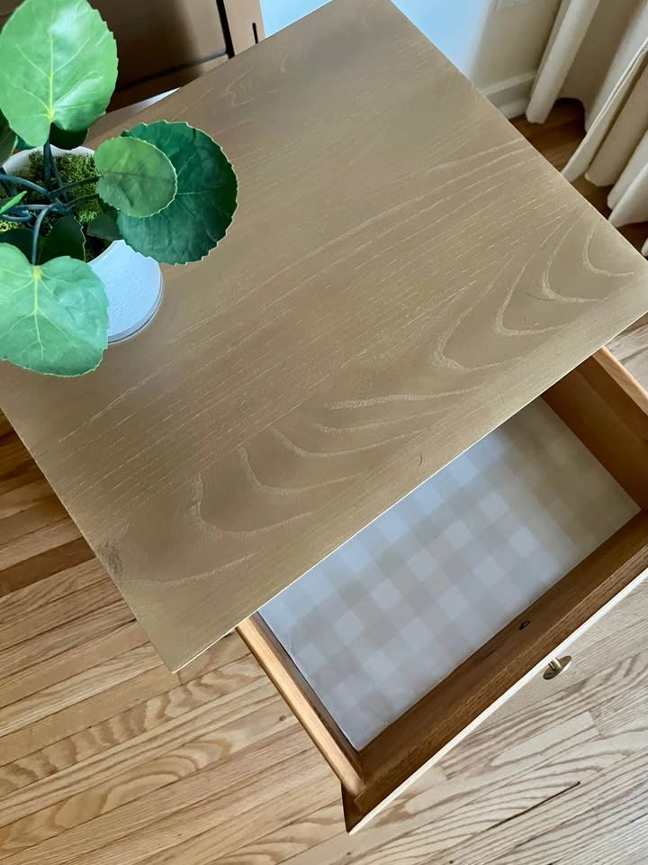 Vintage Solid Wood Krug Nightstand / Accent Table - photo 4