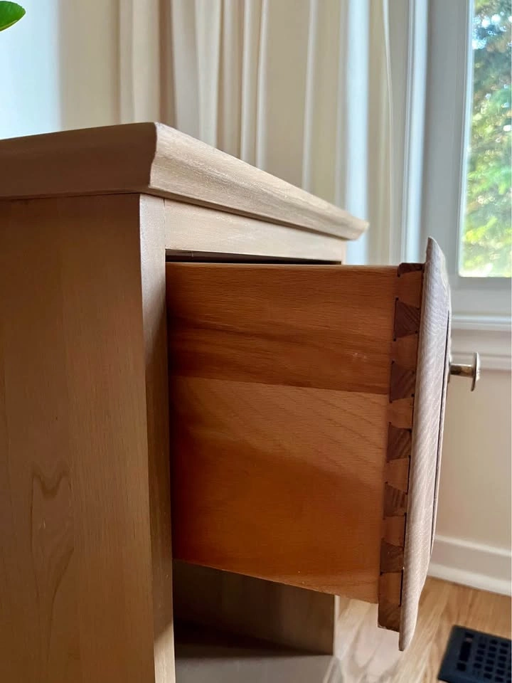 Vintage Solid Wood Krug Nightstand / Accent Table - photo 5