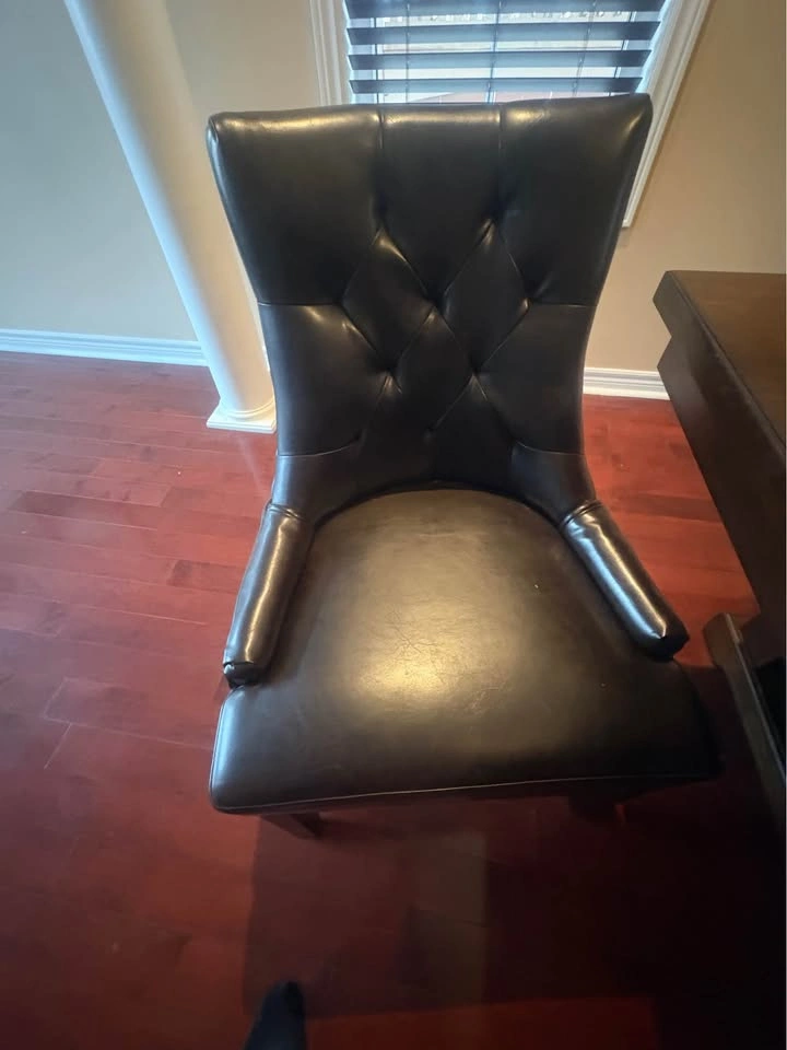 Elegant Dining Set – Solid & Stylish – $850 OBO - photo 3